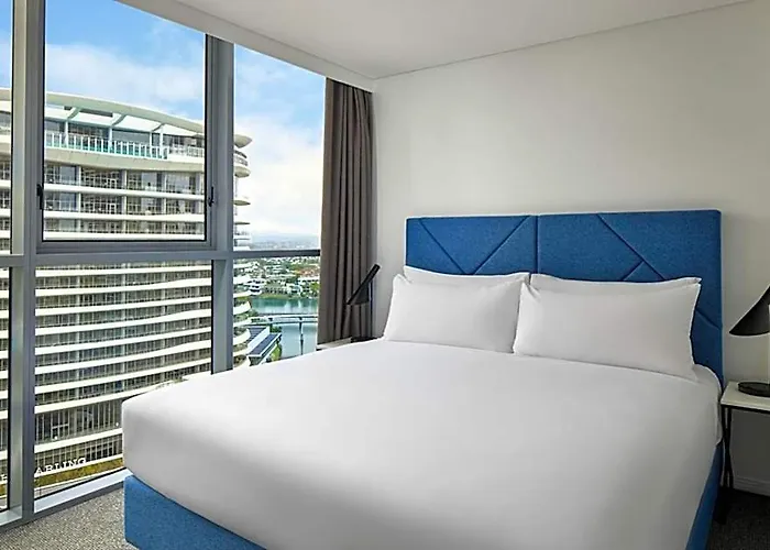 Meriton Suites Broadbeach